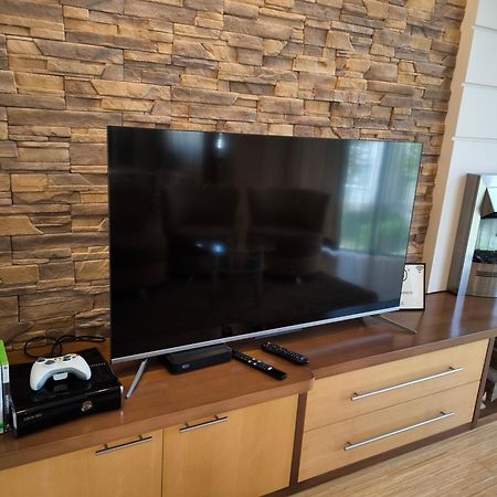 Uroczy Apartament Przy Deptaku Z Parkingiem. Поляниця-Здруй Екстер'єр фото