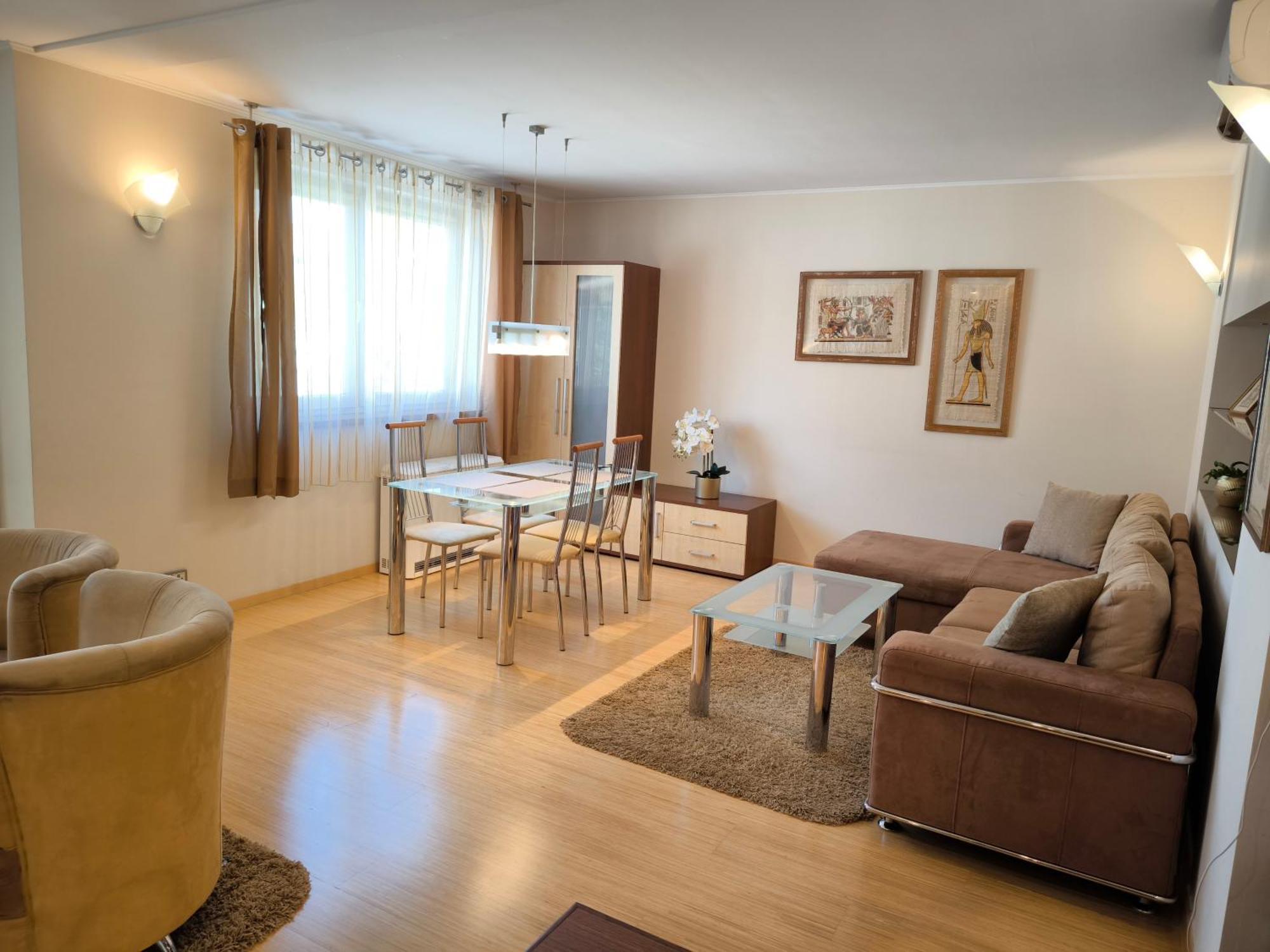 Uroczy Apartament Przy Deptaku Z Parkingiem. Поляниця-Здруй Екстер'єр фото